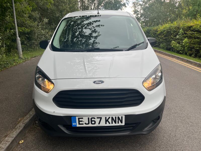 FORD TRANSIT COURIER