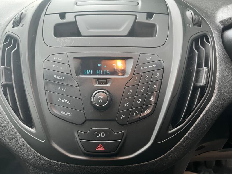 FORD TRANSIT COURIER