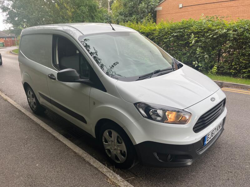 FORD TRANSIT COURIER