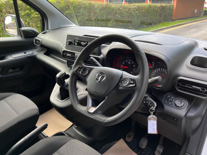 VAUXHALL COMBO