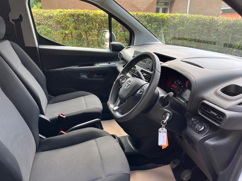 VAUXHALL COMBO