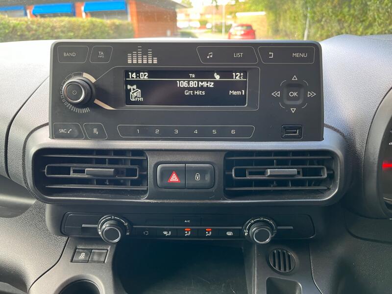 VAUXHALL COMBO