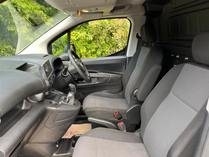 VAUXHALL COMBO