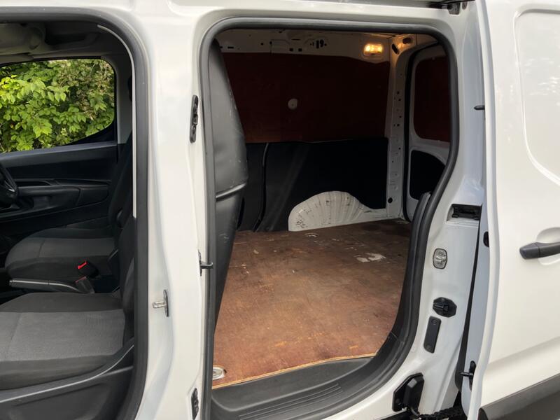VAUXHALL COMBO