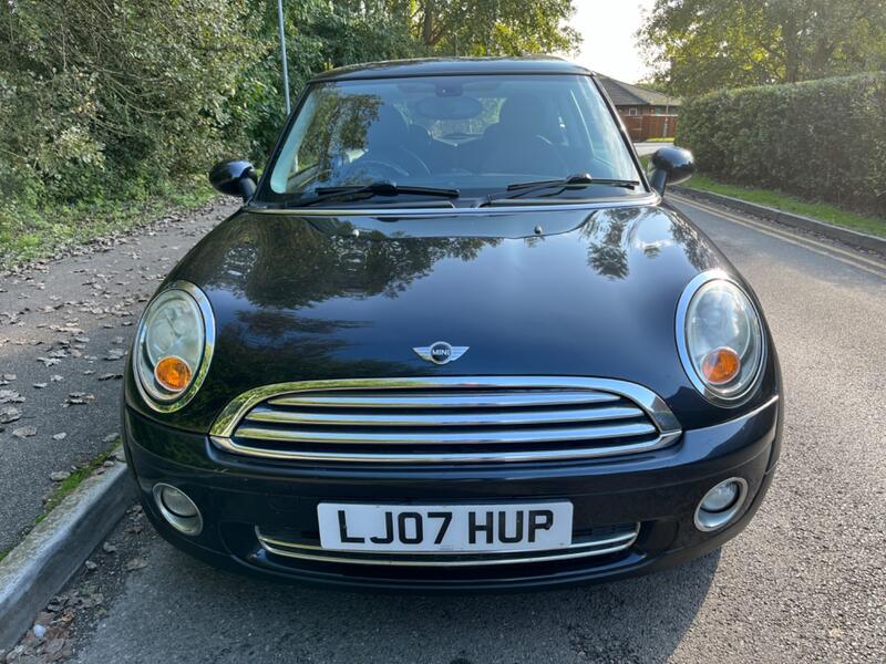 MINI HATCH