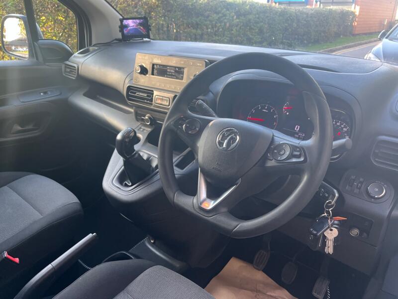 VAUXHALL COMBO