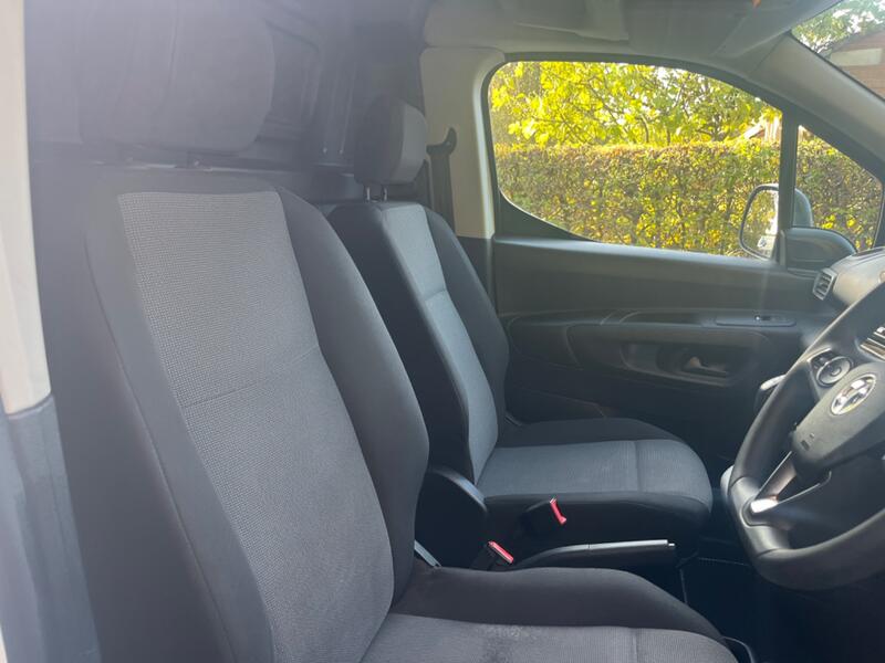 VAUXHALL COMBO