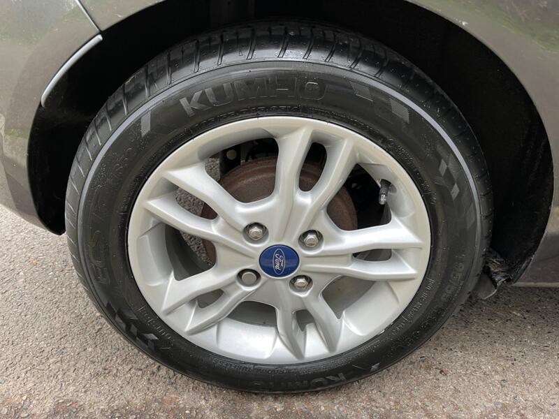 FORD FIESTA