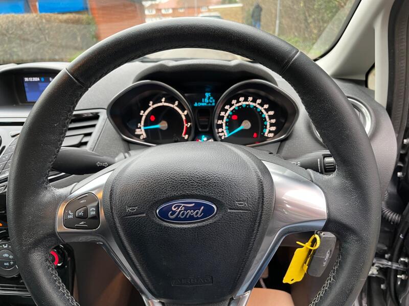 FORD FIESTA