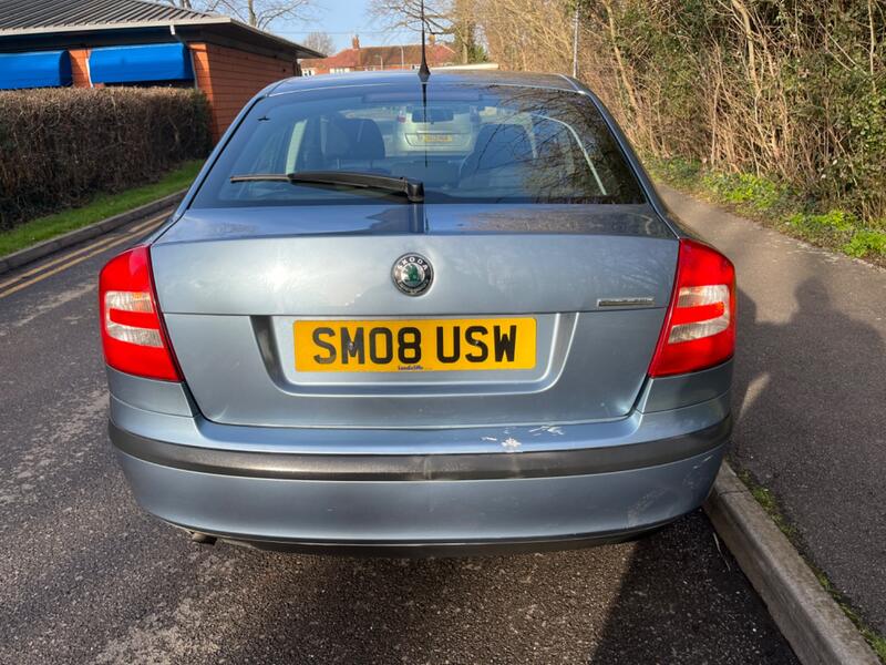 View SKODA OCTAVIA 1.6 FSI Classic