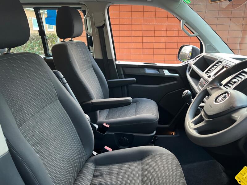 VOLKSWAGEN TRANSPORTER