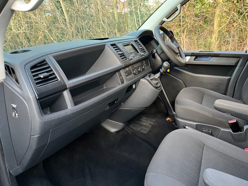 VOLKSWAGEN TRANSPORTER