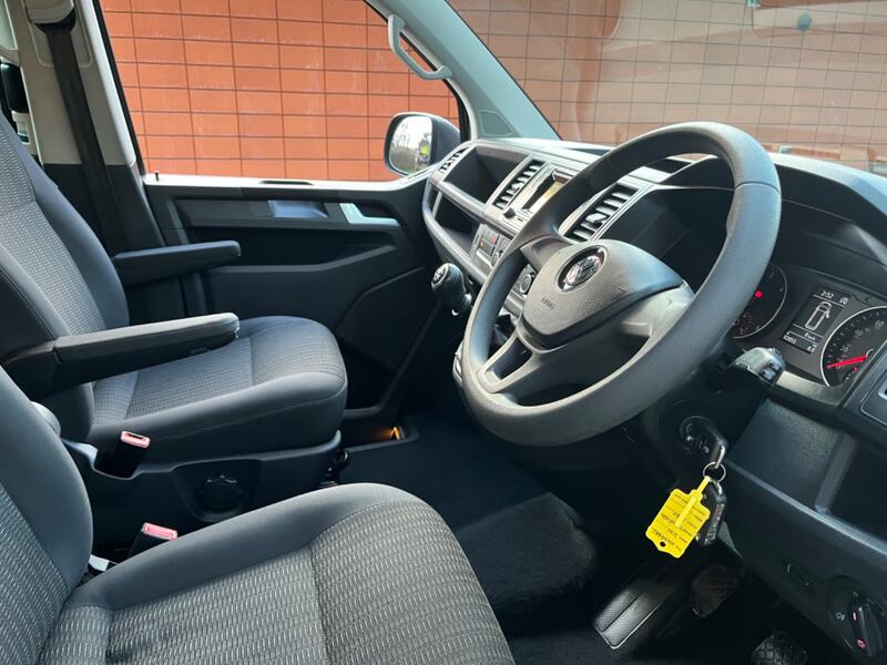 VOLKSWAGEN TRANSPORTER