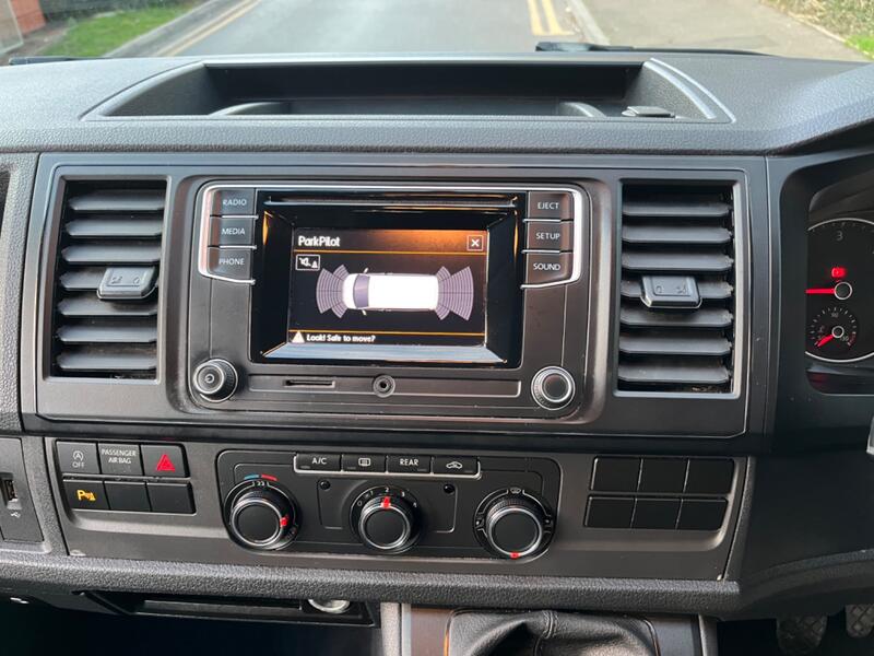 VOLKSWAGEN TRANSPORTER