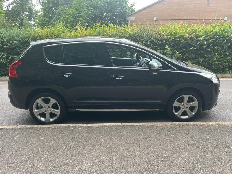 View PEUGEOT 3008 1.6 HDi Allure