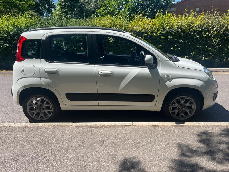 View FIAT PANDA 1.2 1.2 69hp Lounge