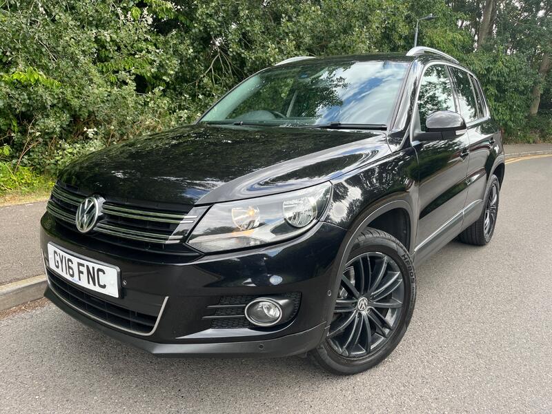 View VOLKSWAGEN TIGUAN 2.0 TDI BlueMotion Tech Match Edition