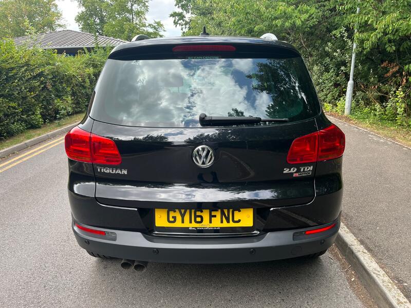 View VOLKSWAGEN TIGUAN 2.0 TDI BlueMotion Tech Match Edition
